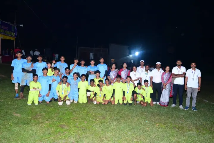 Players and teachers after the evening finals